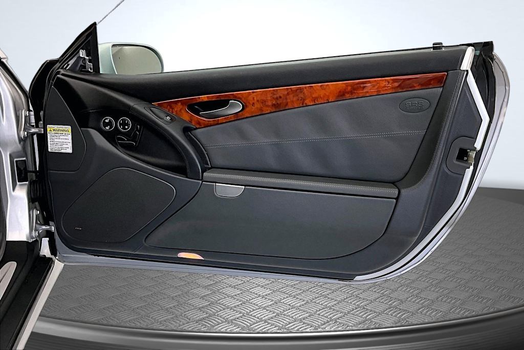 Thumbnail: 2004 Mercedes-Benz SL-Class - 23