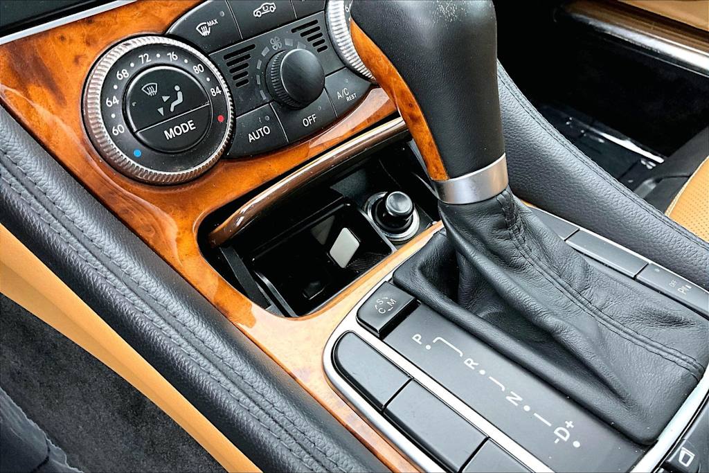 Thumbnail: 2011 Mercedes-Benz SL-Class - 26
