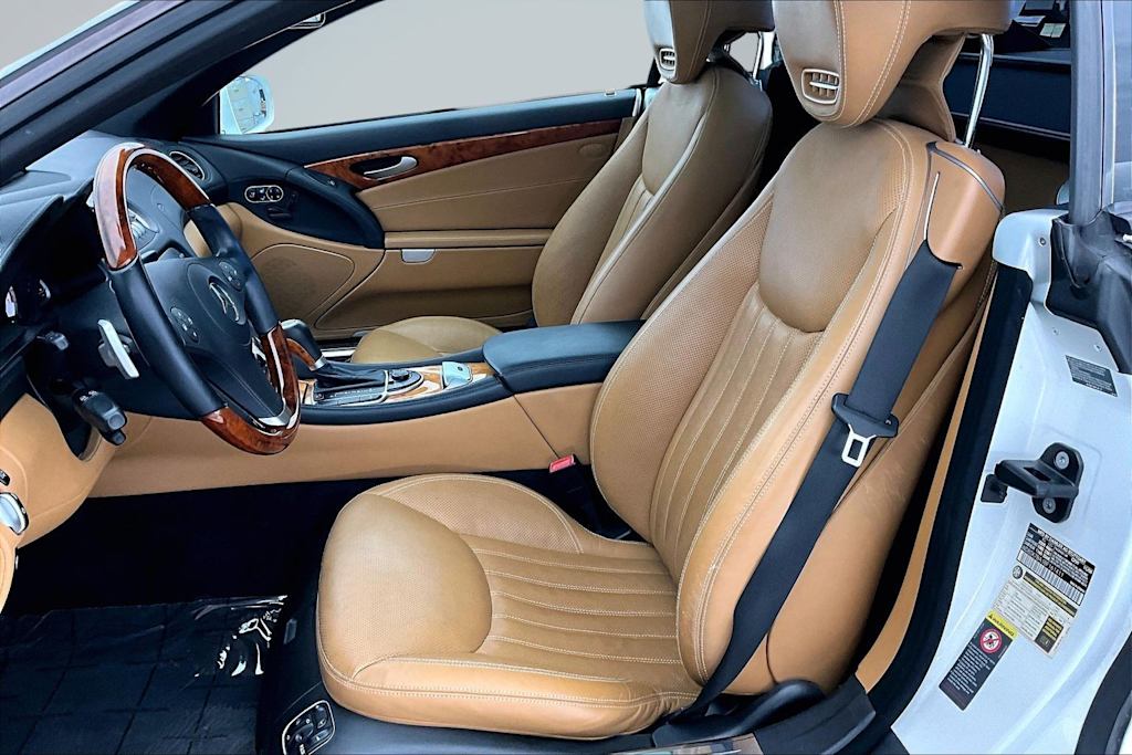 Thumbnail: 2011 Mercedes-Benz SL-Class - 11