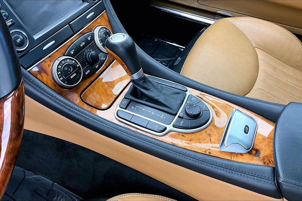 Thumbnail: 2011 Mercedes-Benz SL-Class - 20