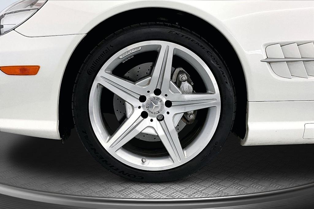 Thumbnail: 2011 Mercedes-Benz SL-Class - 8