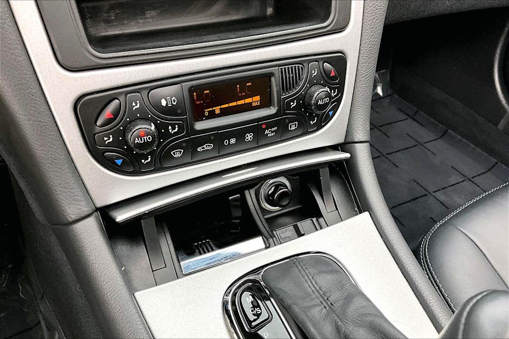 Thumbnail: 2004 Mercedes-Benz CLK - 28