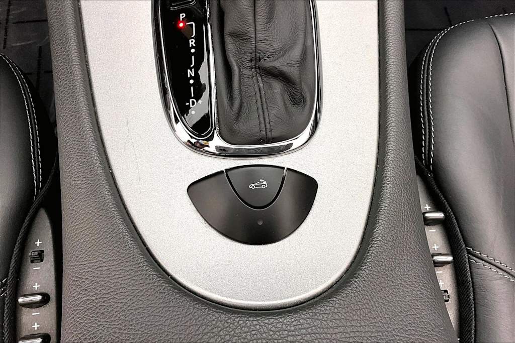 Thumbnail: 2004 Mercedes-Benz CLK - 29