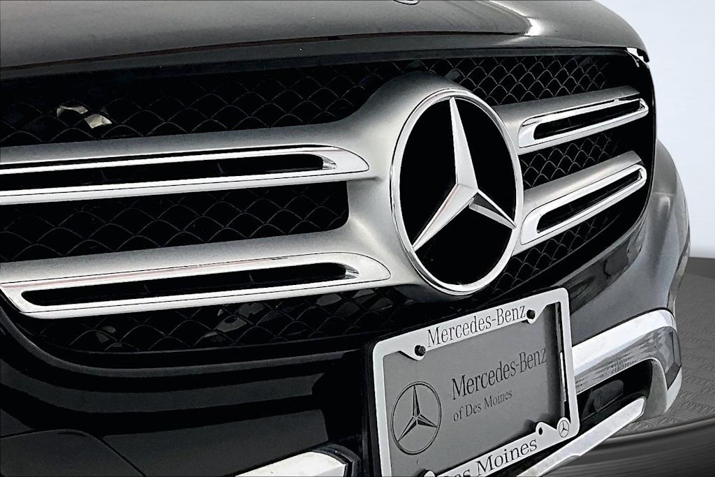 Thumbnail: 2017 Mercedes-Benz GLC - 27