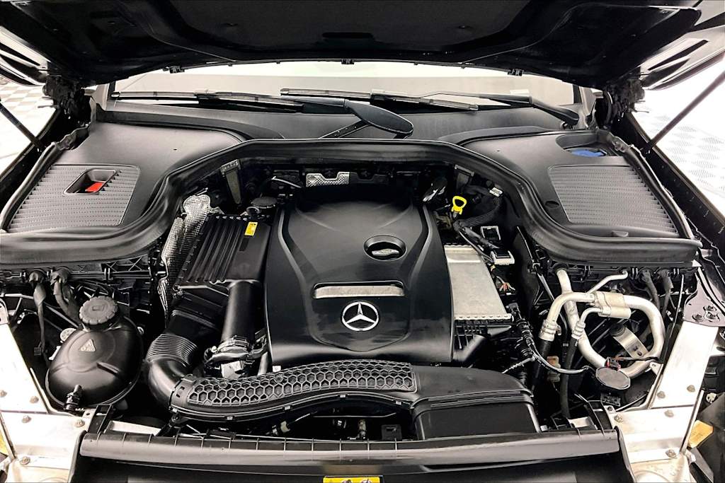 Thumbnail: 2017 Mercedes-Benz GLC - 9