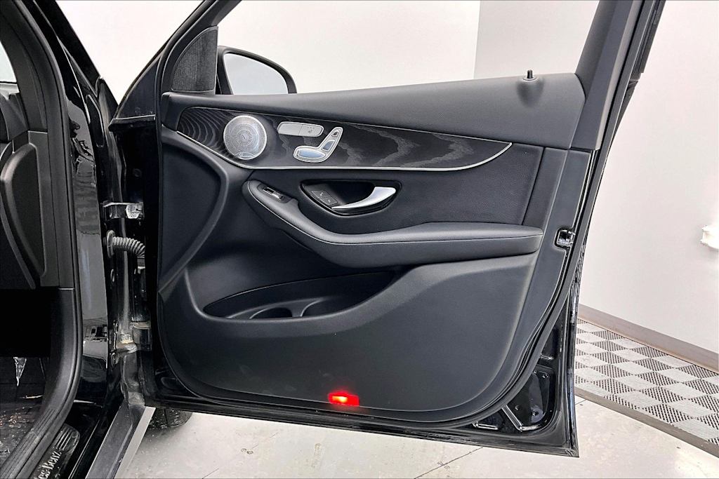 Thumbnail: 2018 Mercedes-Benz GLC - 25