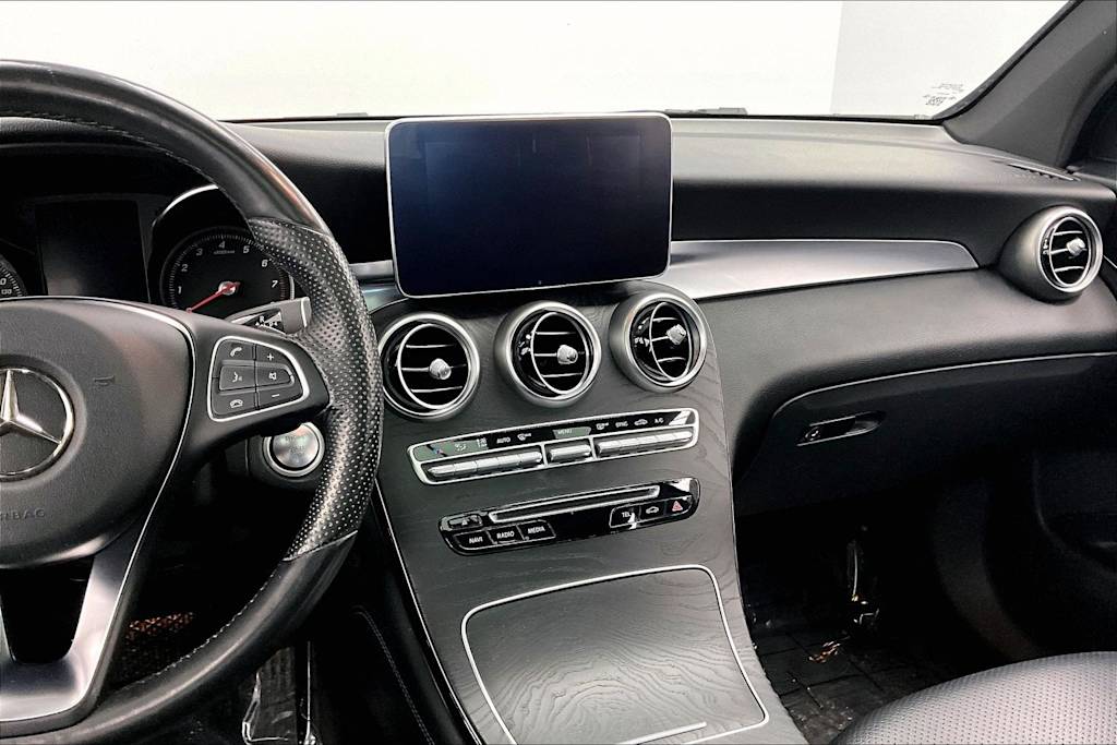 Thumbnail: 2018 Mercedes-Benz GLC - 15