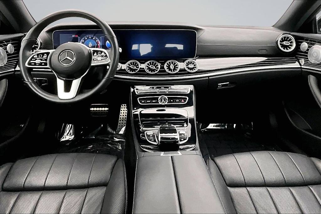 Thumbnail: 2020 Mercedes-Benz E-Class - 9