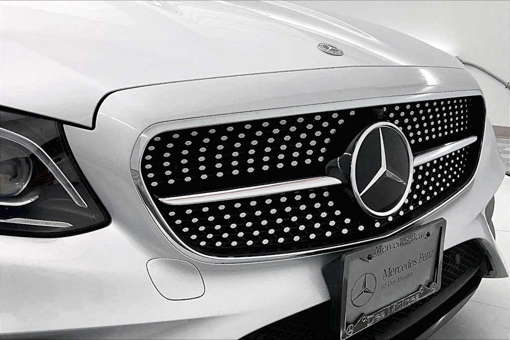 Thumbnail: 2020 Mercedes-Benz E-Class - 26