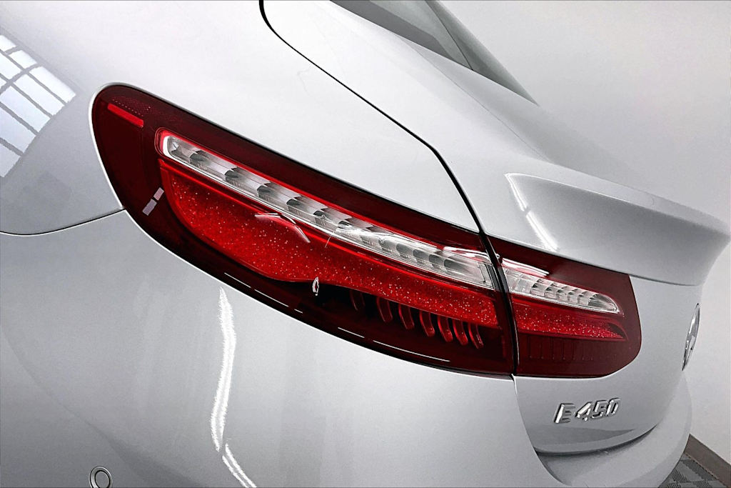 Thumbnail: 2020 Mercedes-Benz E-Class - 25