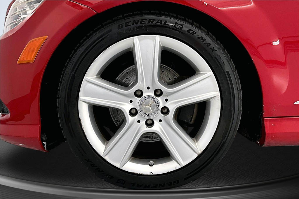 Thumbnail: 2010 Mercedes-Benz C-Class - 8