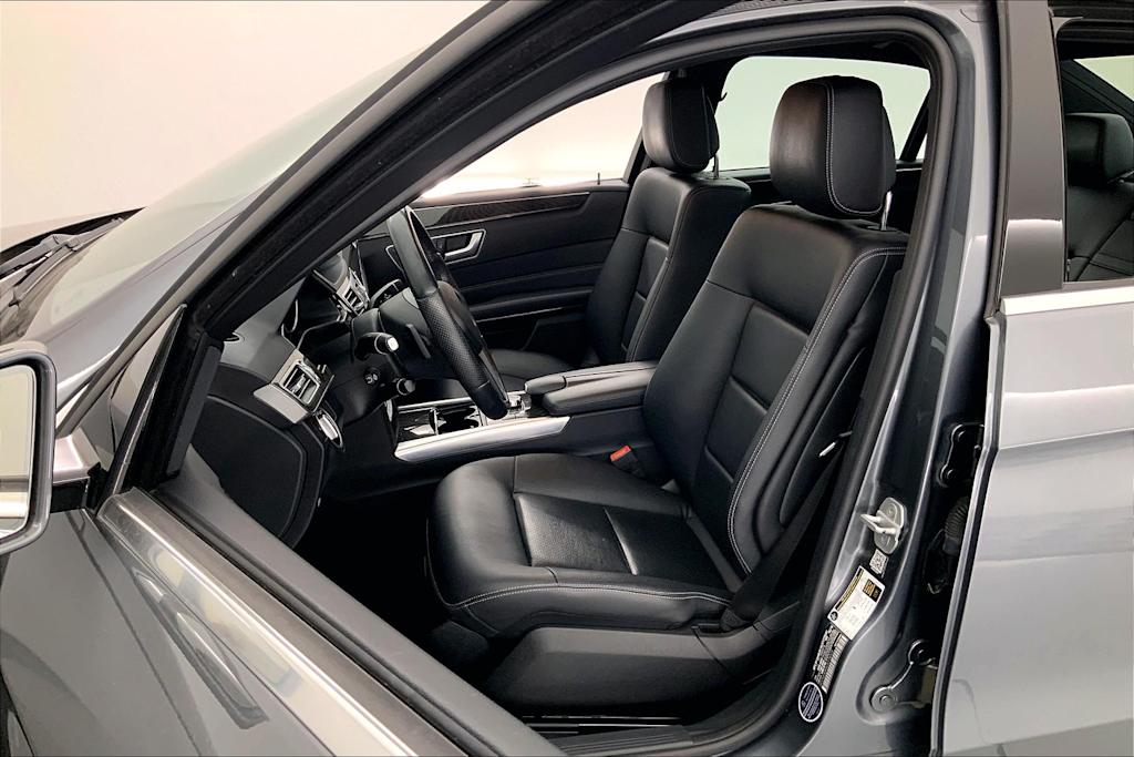 Thumbnail: 2016 Mercedes-Benz E-Class - 11