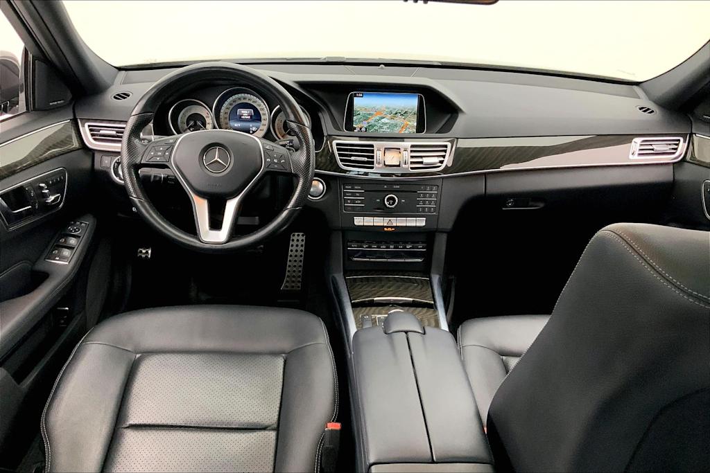 Thumbnail: 2016 Mercedes-Benz E-Class - 10