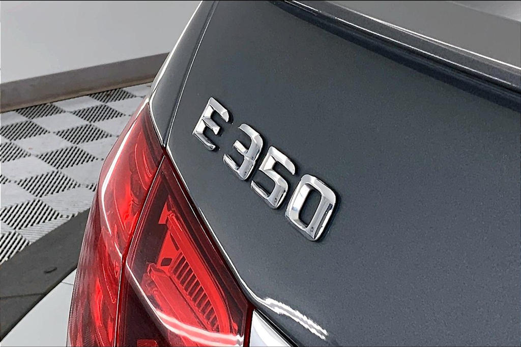 Thumbnail: 2016 Mercedes-Benz E-Class - 7