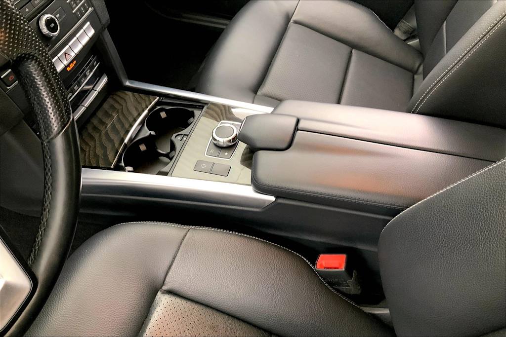 Thumbnail: 2016 Mercedes-Benz E-Class - 16