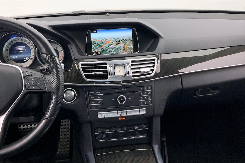 Thumbnail: 2016 Mercedes-Benz E-Class - 15