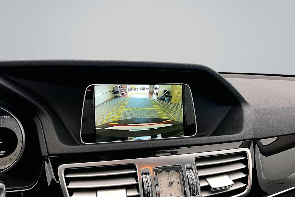 Thumbnail: 2014 Mercedes-Benz E-Class - 22