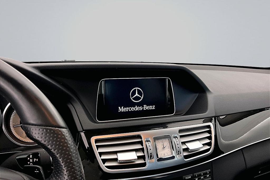 Thumbnail: 2014 Mercedes-Benz E-Class - 15