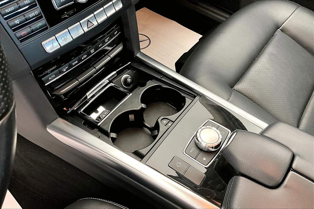 Thumbnail: 2014 Mercedes-Benz E-Class - 16