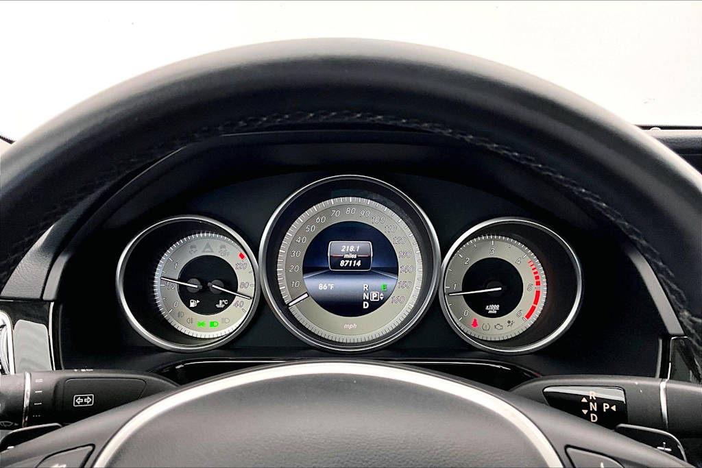 Thumbnail: 2014 Mercedes-Benz E-Class - 17