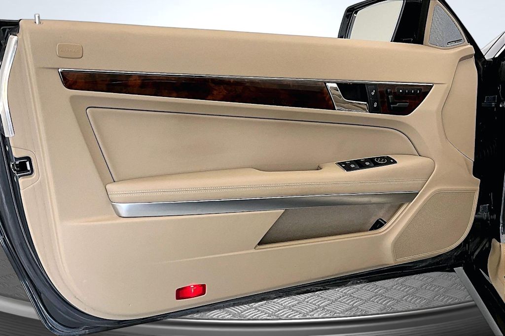 Thumbnail: 2013 Mercedes-Benz E-Class - 24