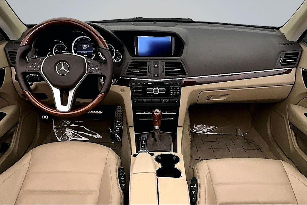 Thumbnail: 2013 Mercedes-Benz E-Class - 10