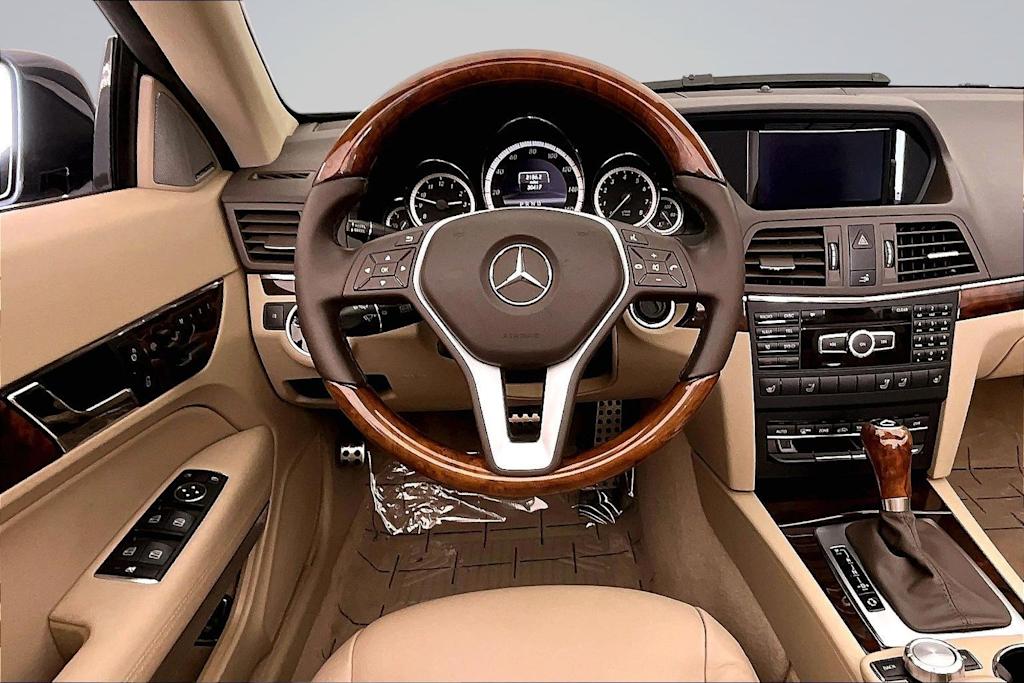 Thumbnail: 2013 Mercedes-Benz E-Class - 14