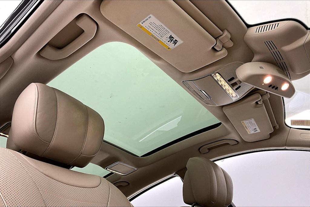 Thumbnail: 2014 Mercedes-Benz S-Class - 24