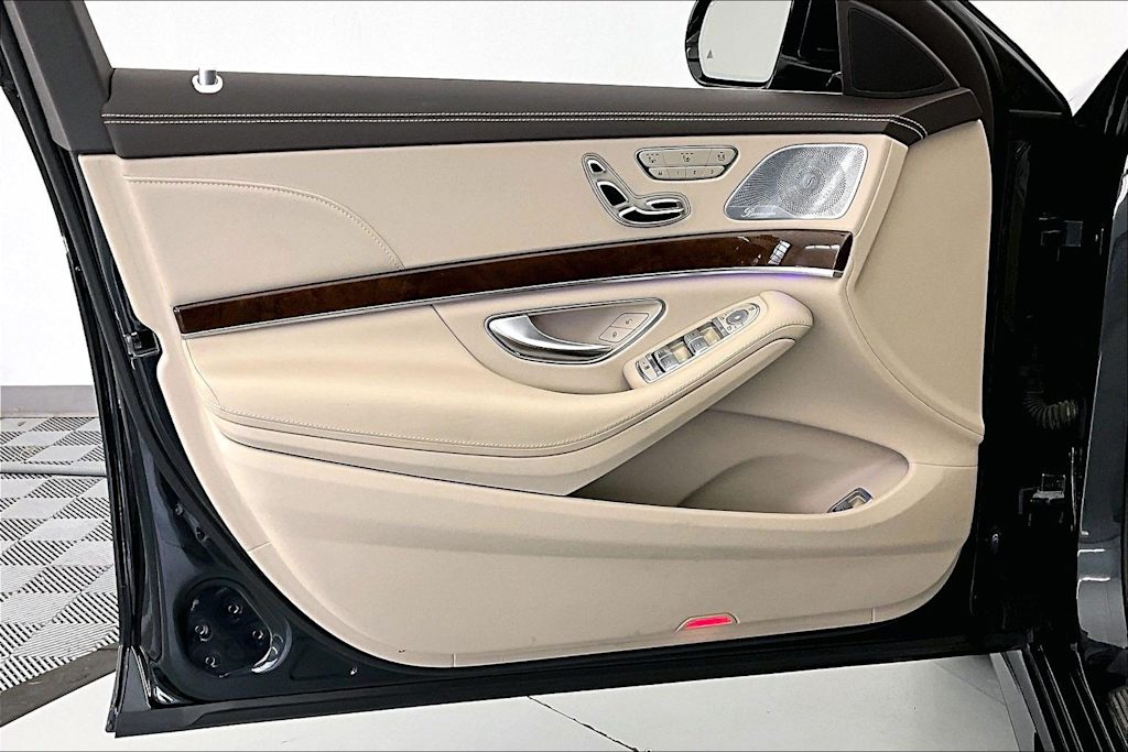 Thumbnail: 2014 Mercedes-Benz S-Class - 25