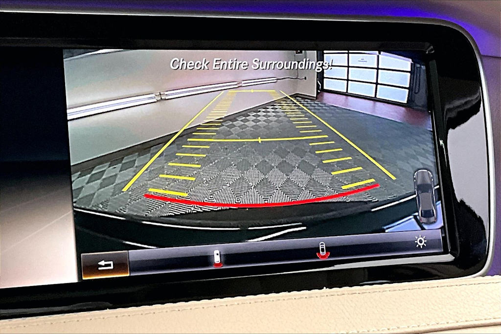 Thumbnail: 2014 Mercedes-Benz S-Class - 14