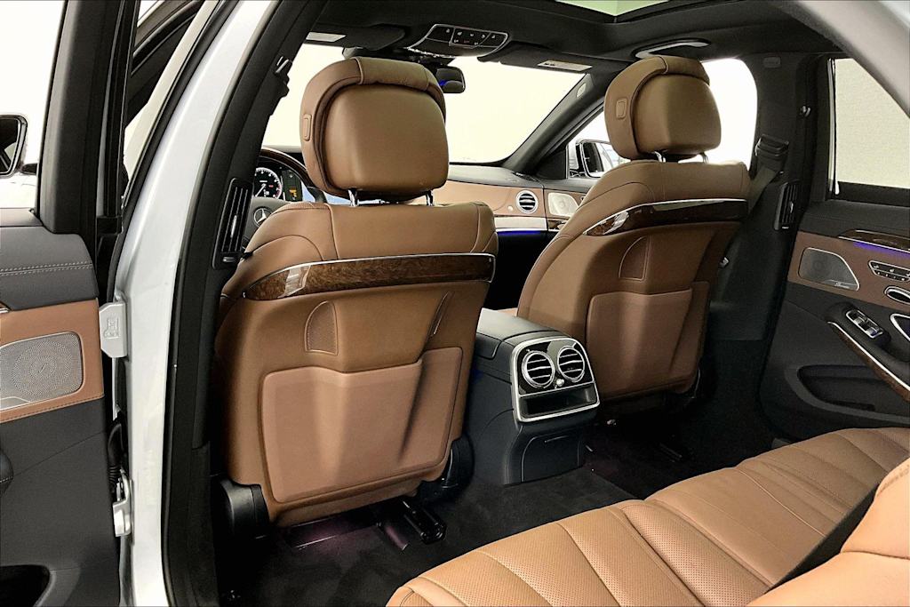 Thumbnail: 2017 Mercedes-Benz S-Class - 12