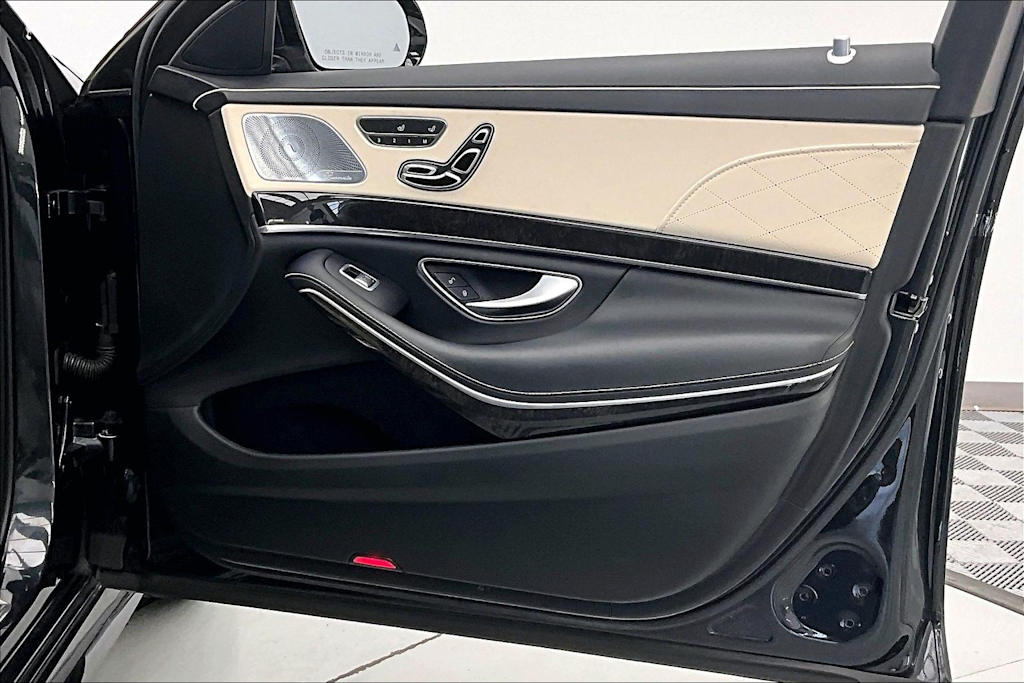 Thumbnail: 2017 Mercedes-Benz S-Class - 25