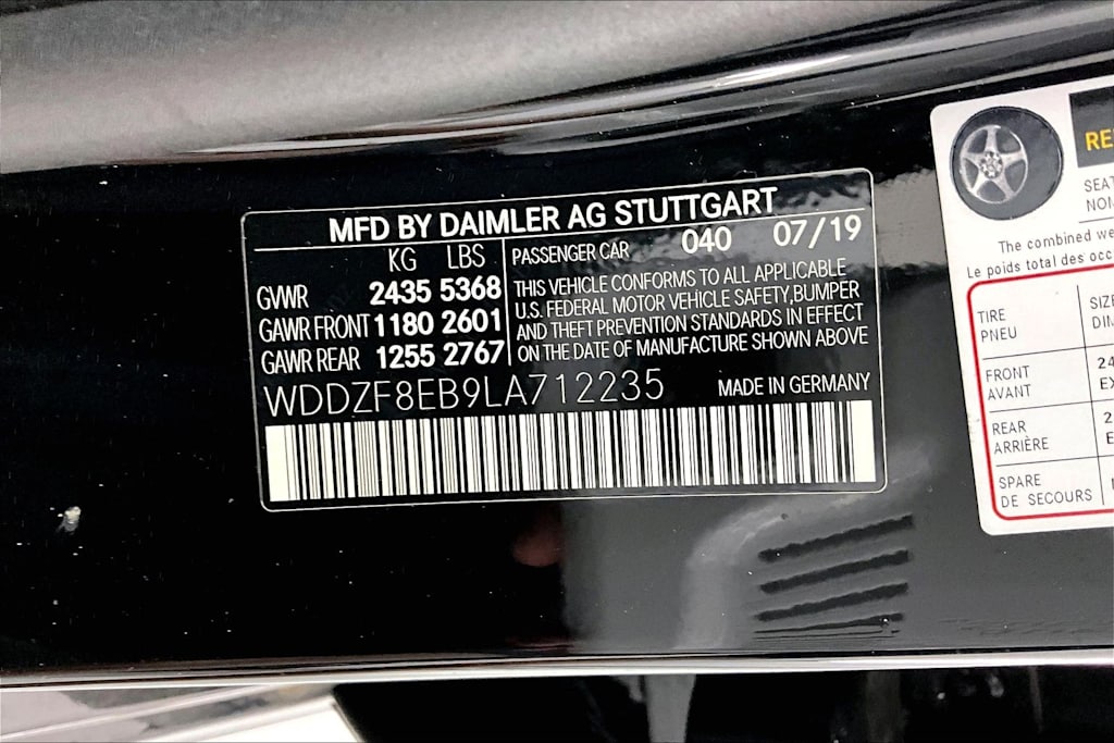Thumbnail: 2020 Mercedes-Benz E-Class - 20