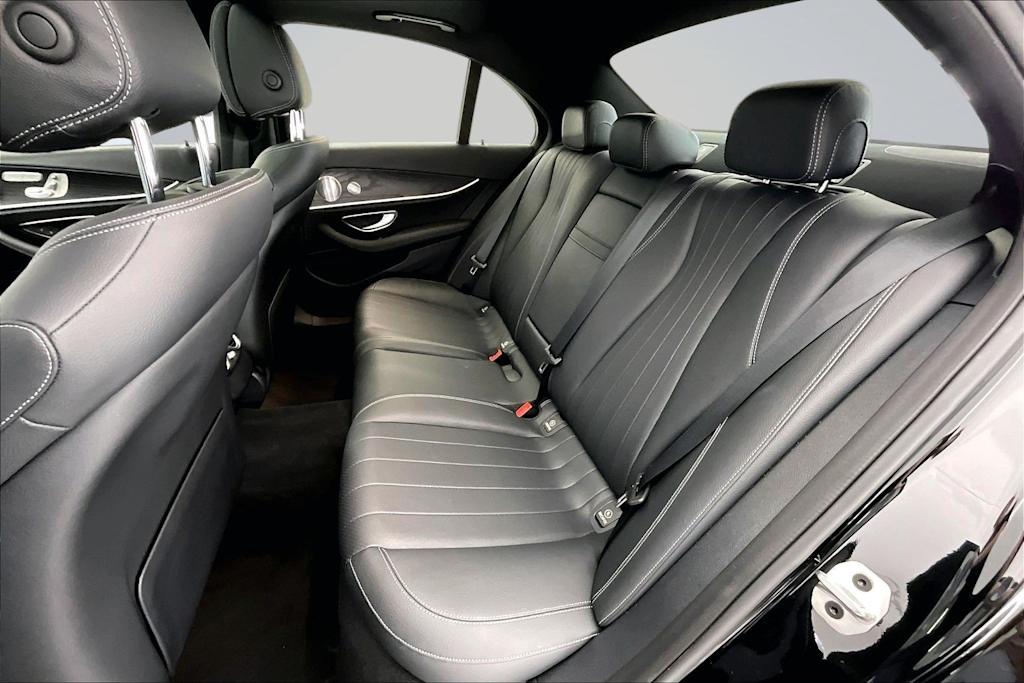 Thumbnail: 2020 Mercedes-Benz E-Class - 22