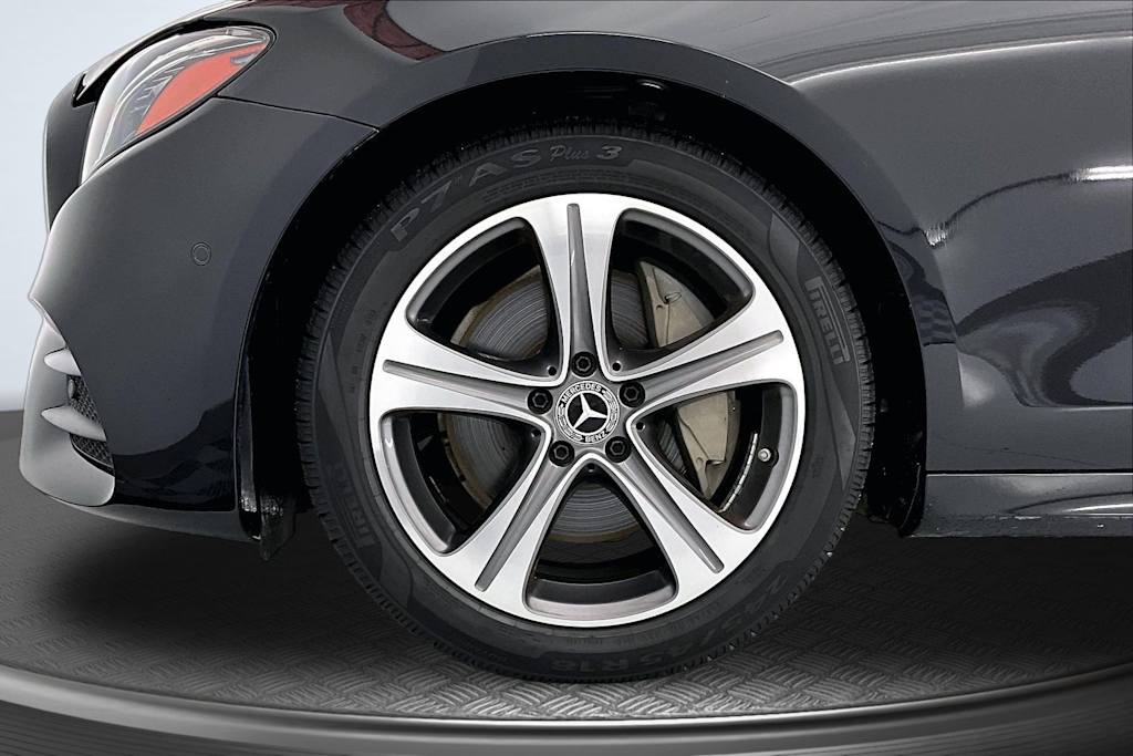 Thumbnail: 2020 Mercedes-Benz E-Class - 7