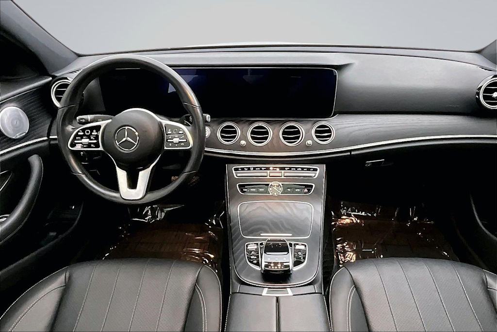 Thumbnail: 2020 Mercedes-Benz E-Class - 9