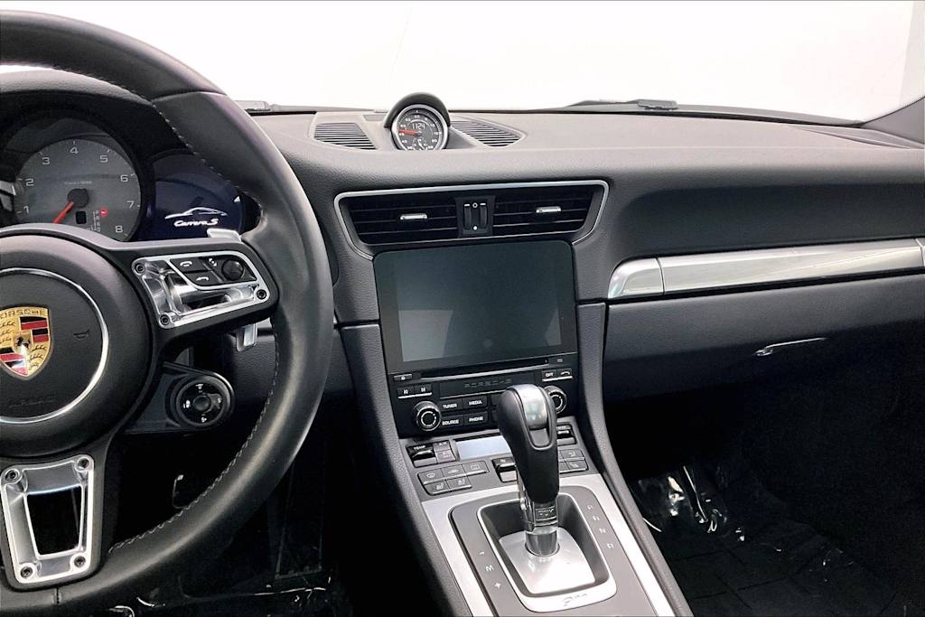 Thumbnail: 2017 Porsche 911 - 14