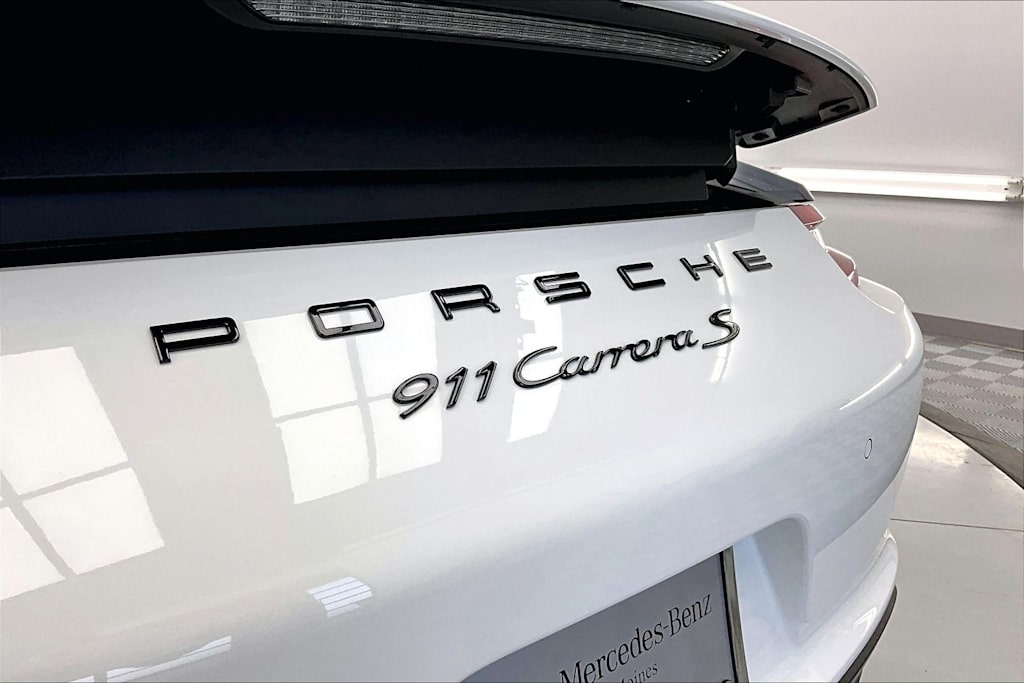 Thumbnail: 2017 Porsche 911 - 7