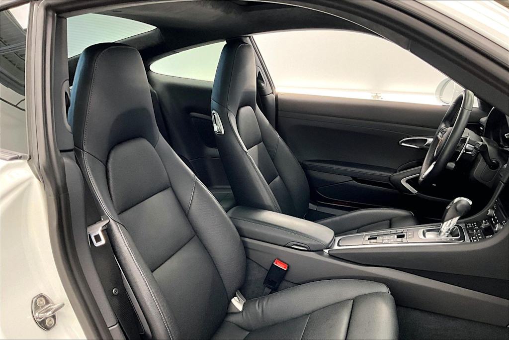 Thumbnail: 2017 Porsche 911 - 11