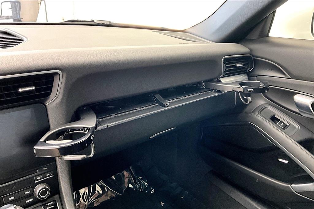 Thumbnail: 2017 Porsche 911 - 28