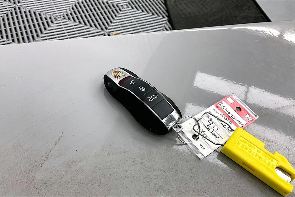 Thumbnail: 2013 Porsche 911 - 20