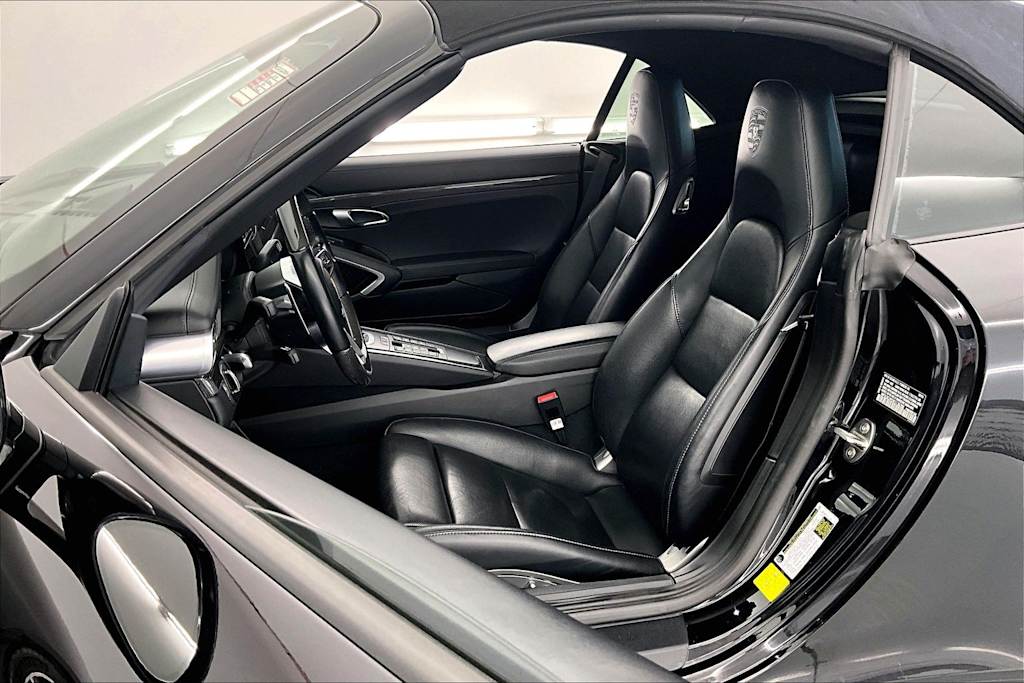 Thumbnail: 2019 Porsche 911 - 9