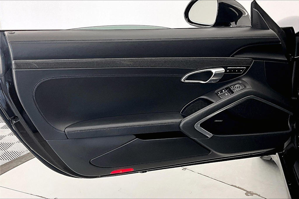 Thumbnail: 2019 Porsche 911 - 22