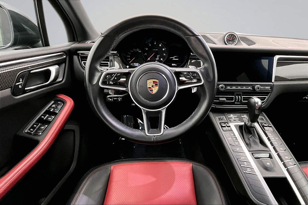 Thumbnail: 2020 Porsche Macan - 14