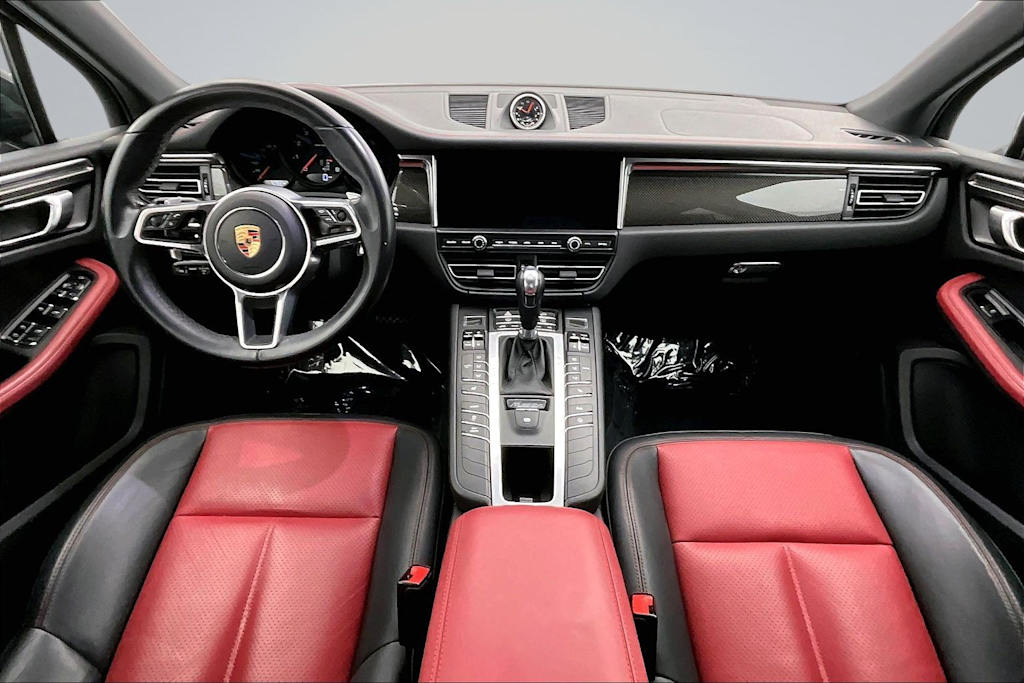 Thumbnail: 2020 Porsche Macan - 10