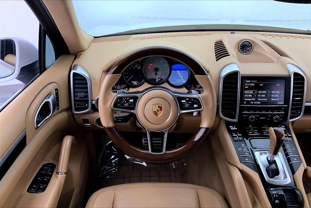 Thumbnail: 2015 Porsche Cayenne - 13