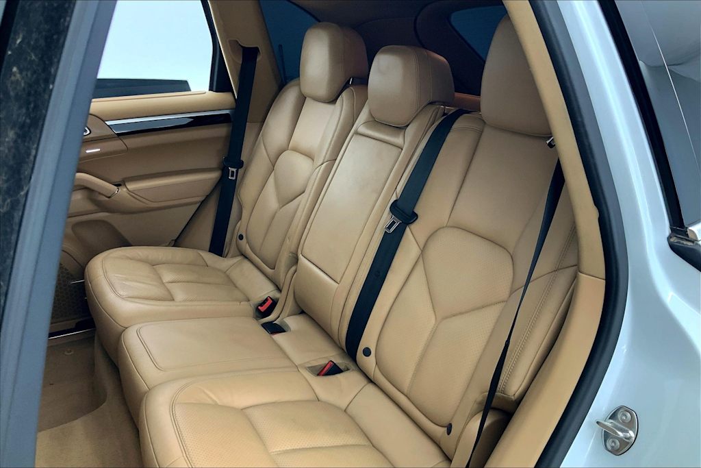 Thumbnail: 2015 Porsche Cayenne - 20