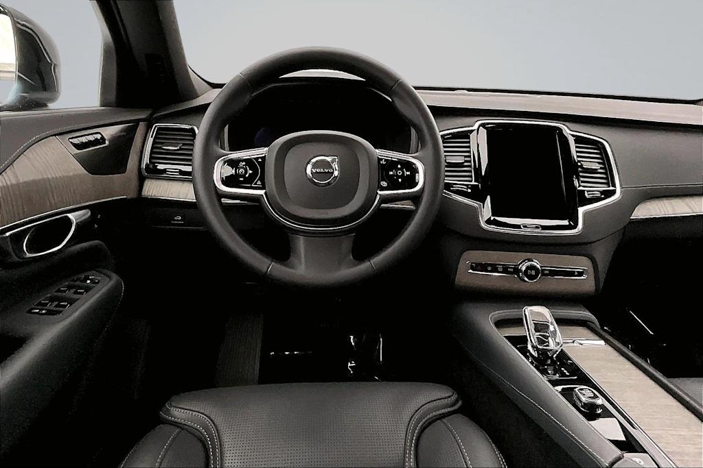 Thumbnail: 2023 Volvo XC90 - 14