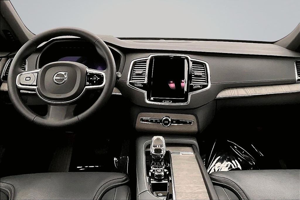 Thumbnail: 2023 Volvo XC90 - 10