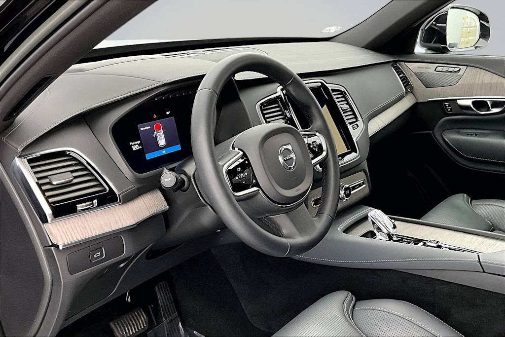 Thumbnail: 2023 Volvo XC90 - 2